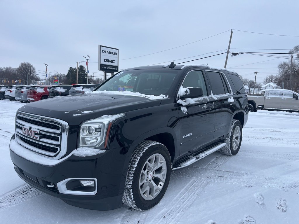 Used 2018 GMC Yukon SLT image 2