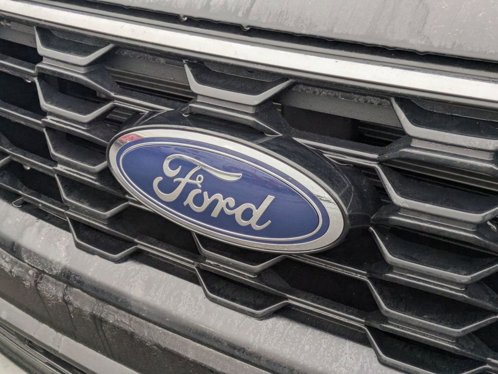 New 2026 Ford Escape ST-Line w/ Cold Weather Package AWD/4WD image 11
