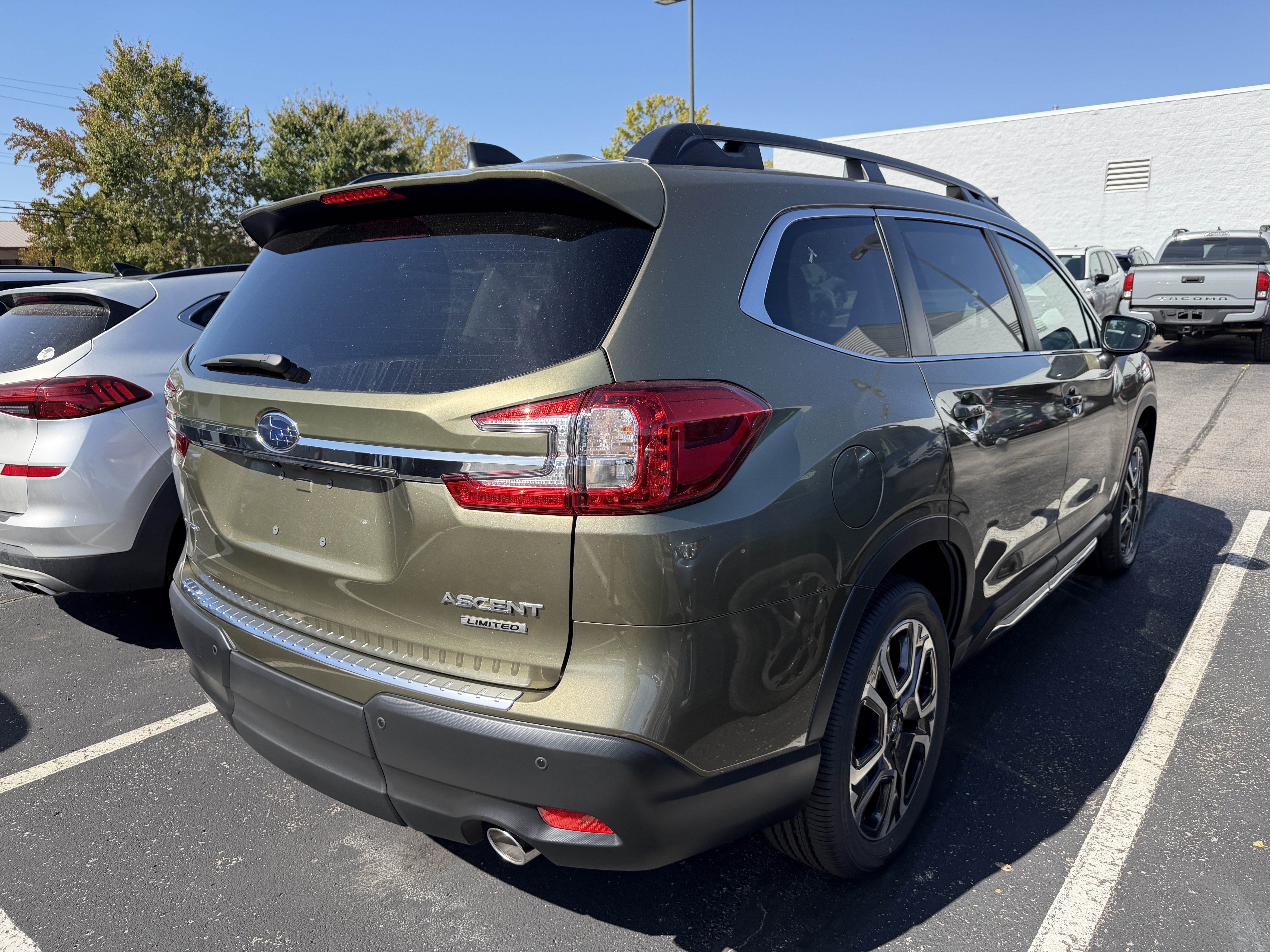 New 2027 Subaru Ascent Limited AWD/4WD image 7