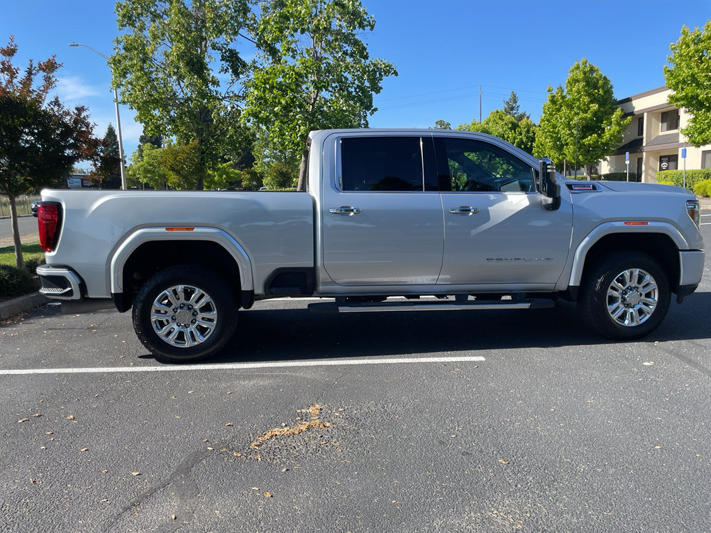 Used 2020 GMC Sierra 3500 Denali w/ Denali Ultimate Package AWD/4WD image 8