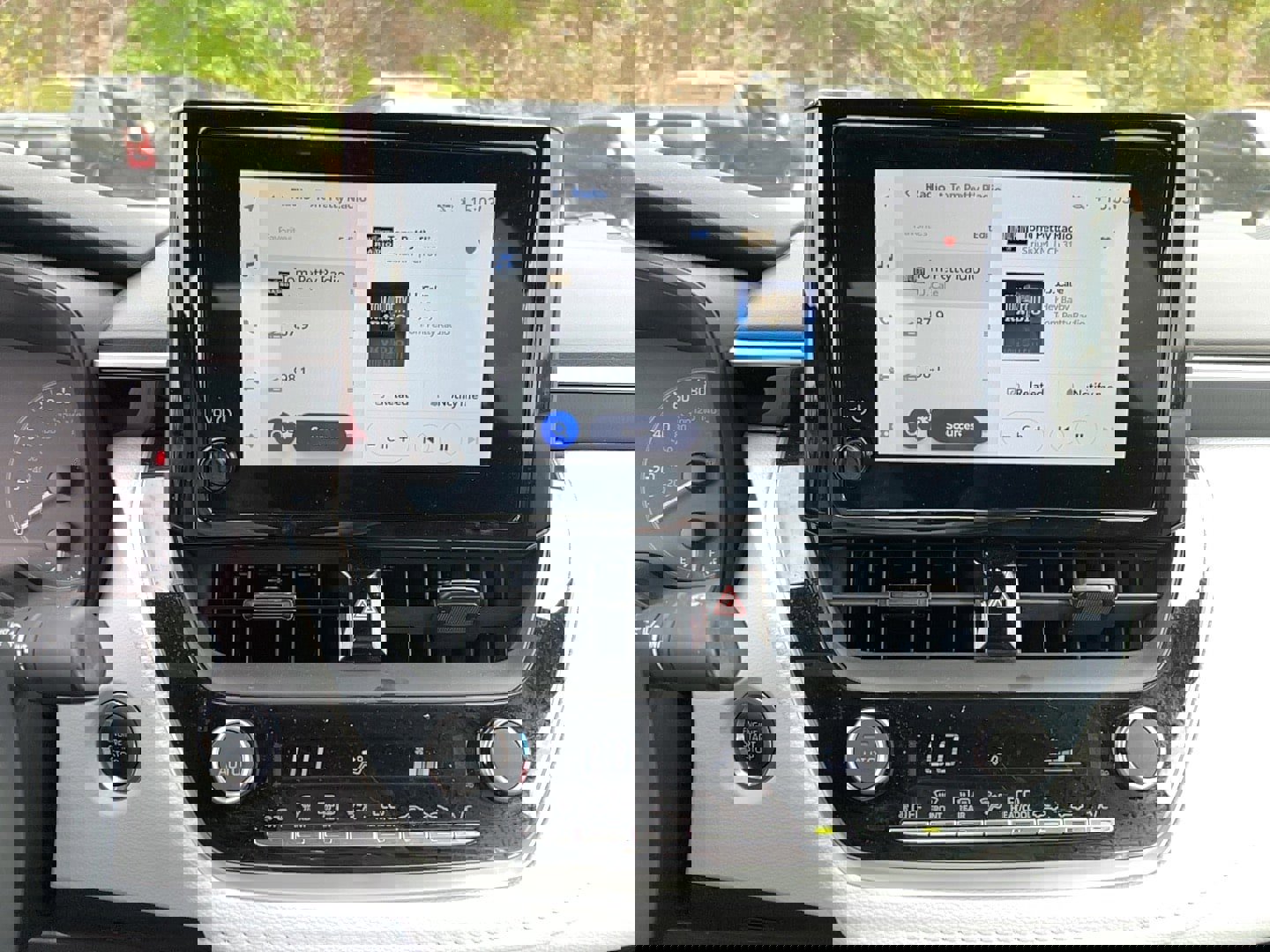 Used 2024 Toyota Corolla SE image 17