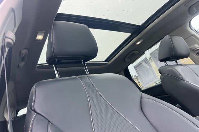 Certified 2025 Acura RDX w/ Technology Package image 19