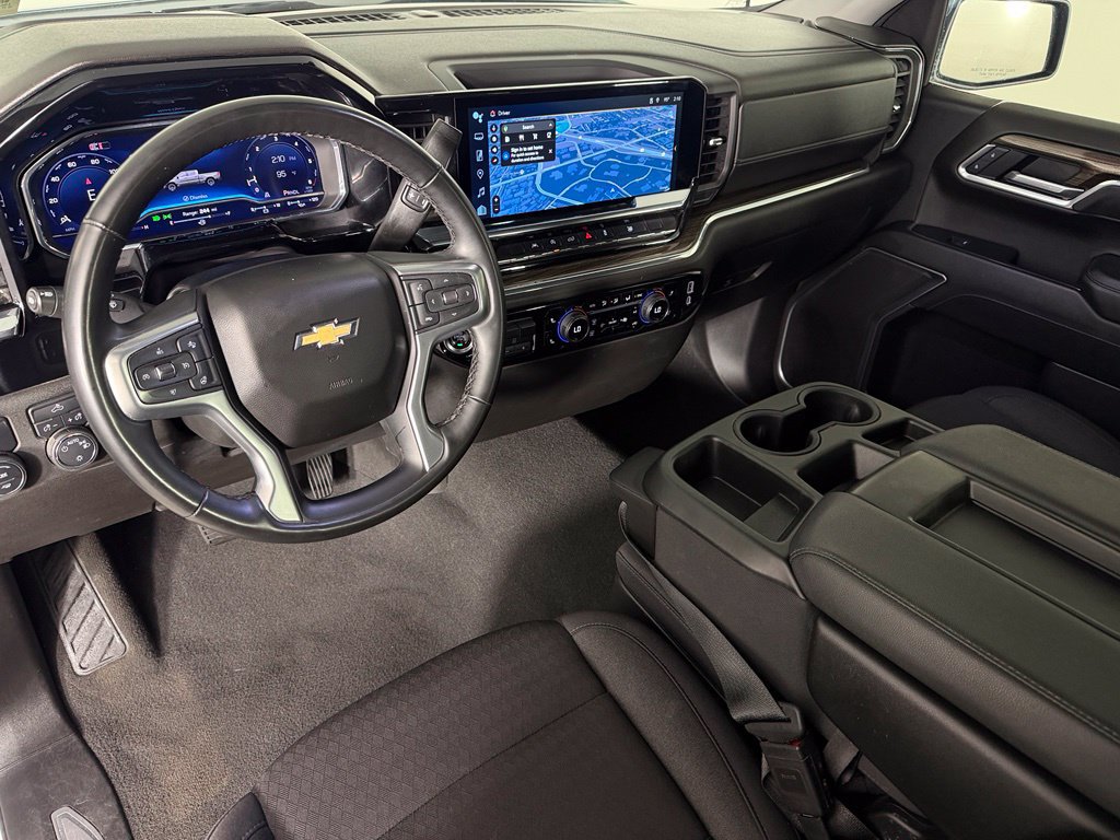 Used 2025 Chevrolet Silverado 1500 LT RWD image 12