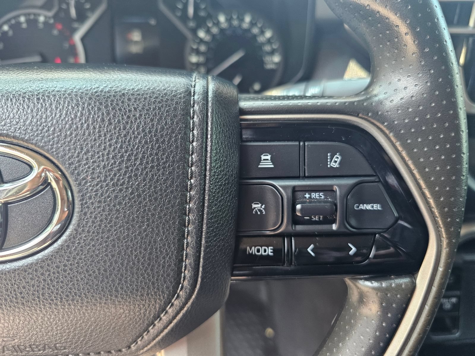 Used 2024 Toyota Tundra SR5 w/ SR5 Convenience Package AWD/4WD image 19