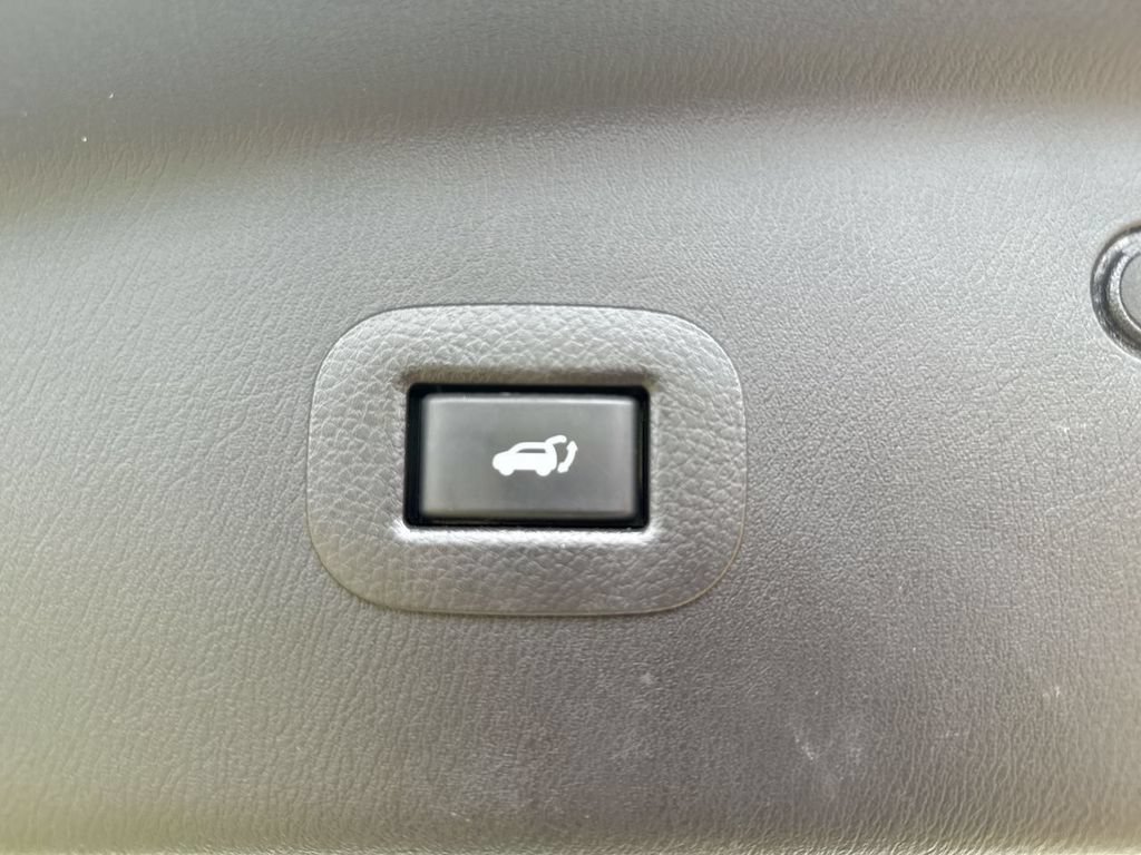 Used 2020 INFINITI QX80 Luxe w/ Edition 30 Package AWD/4WD image 10