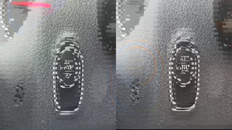 Used 2025 Mercedes-Benz Sprinter 2500 image 18