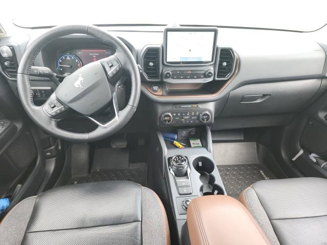 Used 2021 Ford Bronco Sport Outer Banks w/ Outer Banks Package (96D) image 10