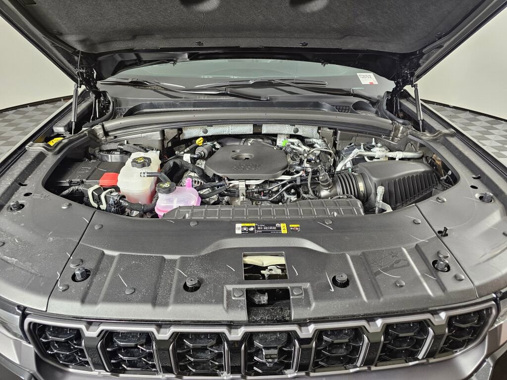 New 2026 Jeep Grand Cherokee Limited image 12