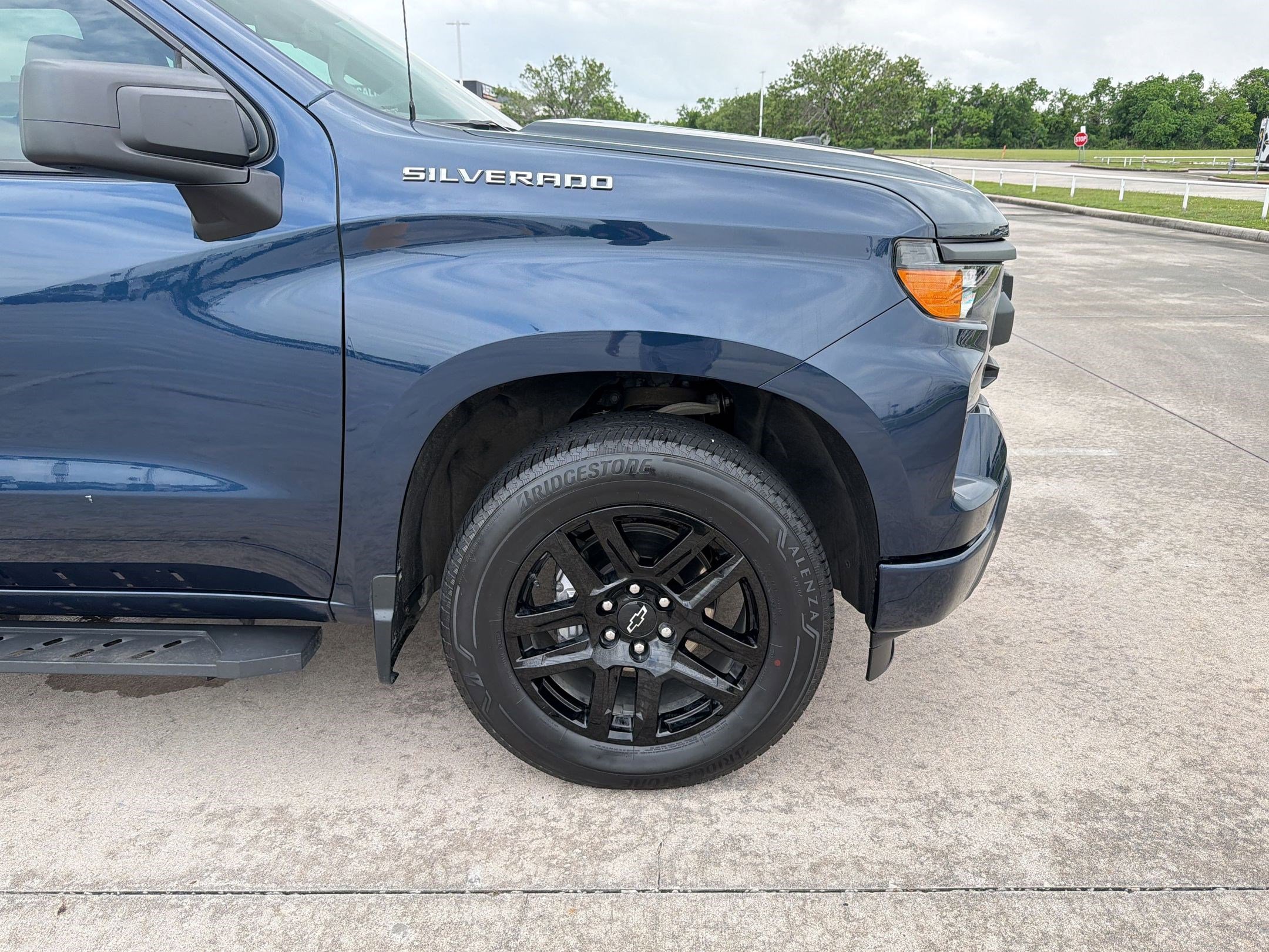 Used 2023 Chevrolet Silverado 1500 Custom RWD image 10