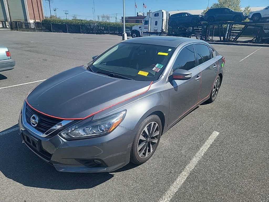 Used 2018 Nissan Altima 2.5 SL w/ 2.5 SL Technology Package FWD image 4
