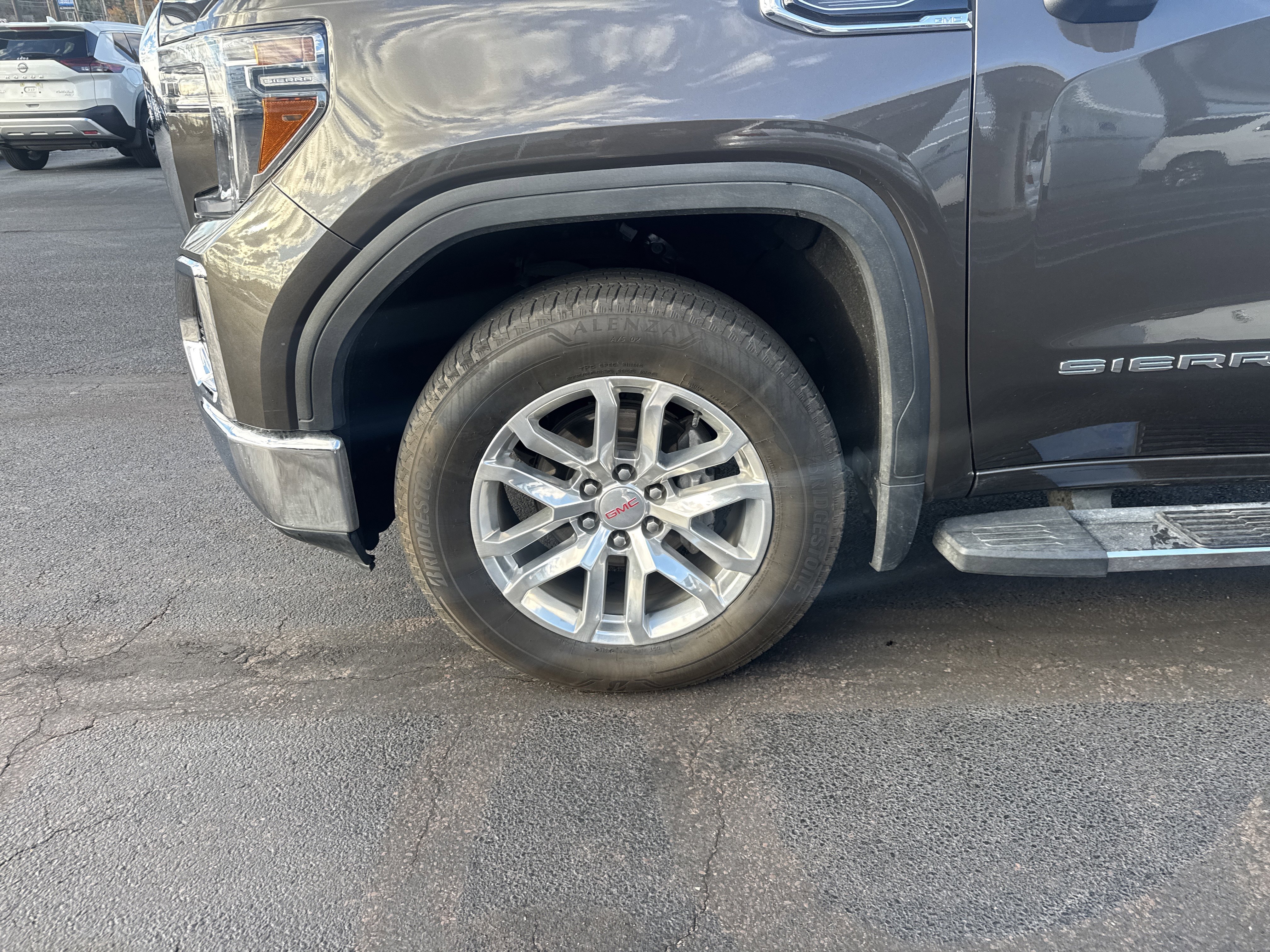 Used 2019 GMC Sierra 1500 SLT w/ SLT Premium Package image 11
