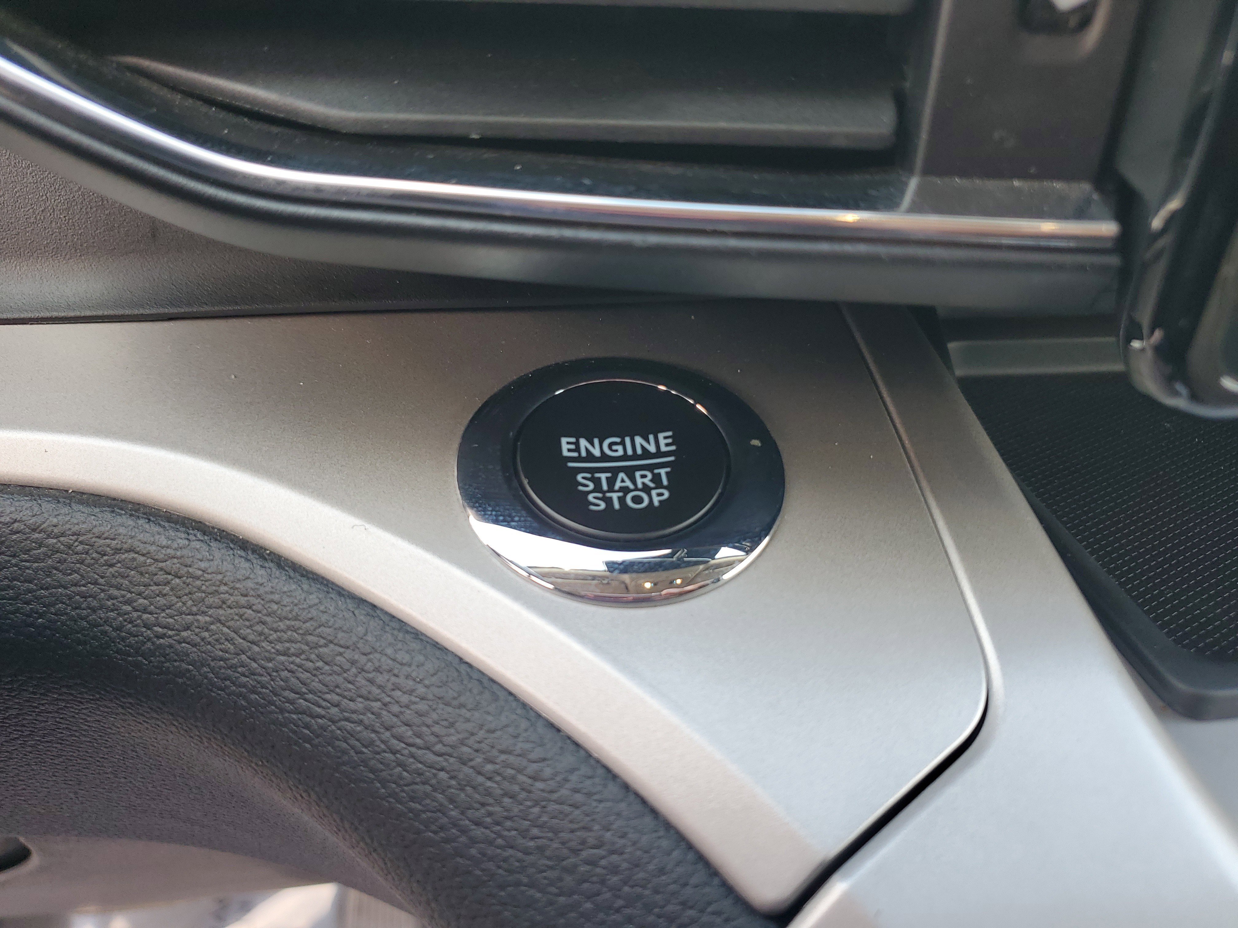 Certified 2024 Ford Explorer XLT w/ Equipment Group 202A image 24