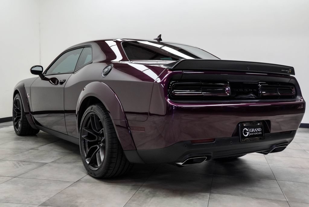 Used 2022 Dodge Challenger R/T Scat Pack RWD image 11