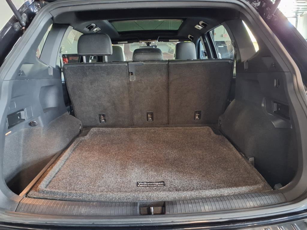 Used 2021 Volkswagen Tiguan SE R-Line image 6