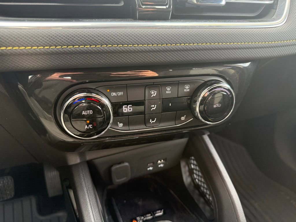 Used 2025 Chevrolet TrailBlazer ACTIV w/ Convenience Package image 15