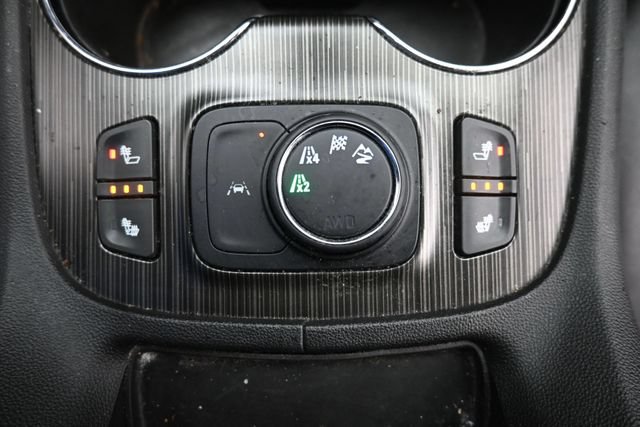 Used 2020 GMC Acadia SLT w/ Driver Alert Package II AWD/4WD image 17