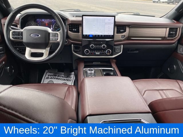 Used 2024 Ford Expedition Limited AWD/4WD image 5