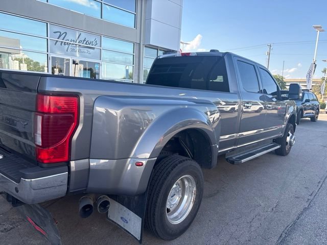 Used 2022 Ford F350 XLT w/ XLT Premium Package AWD/4WD image 4