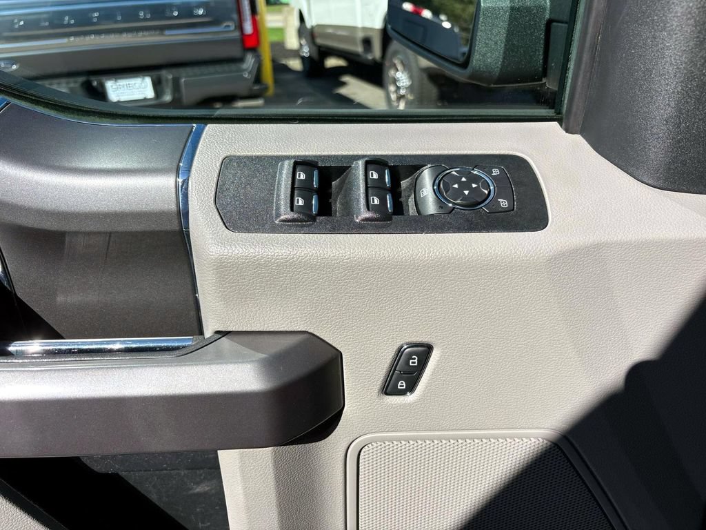 Used 2019 Ford F150 XLT w/ Equipment Group 302A Luxury AWD/4WD image 16