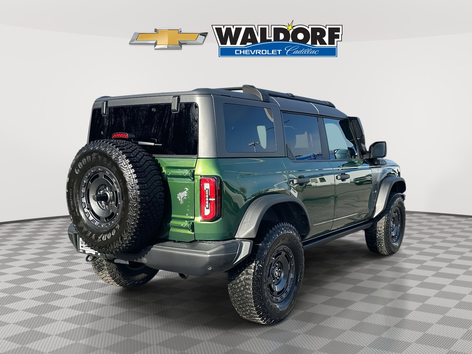 Used 2024 Ford Bronco Everglades image 6