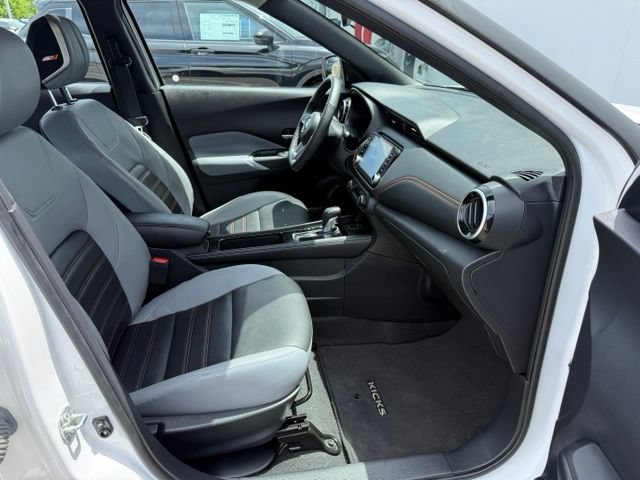 Certified 2021 Nissan Kicks SR w/ SR Premium Package FWD image 24