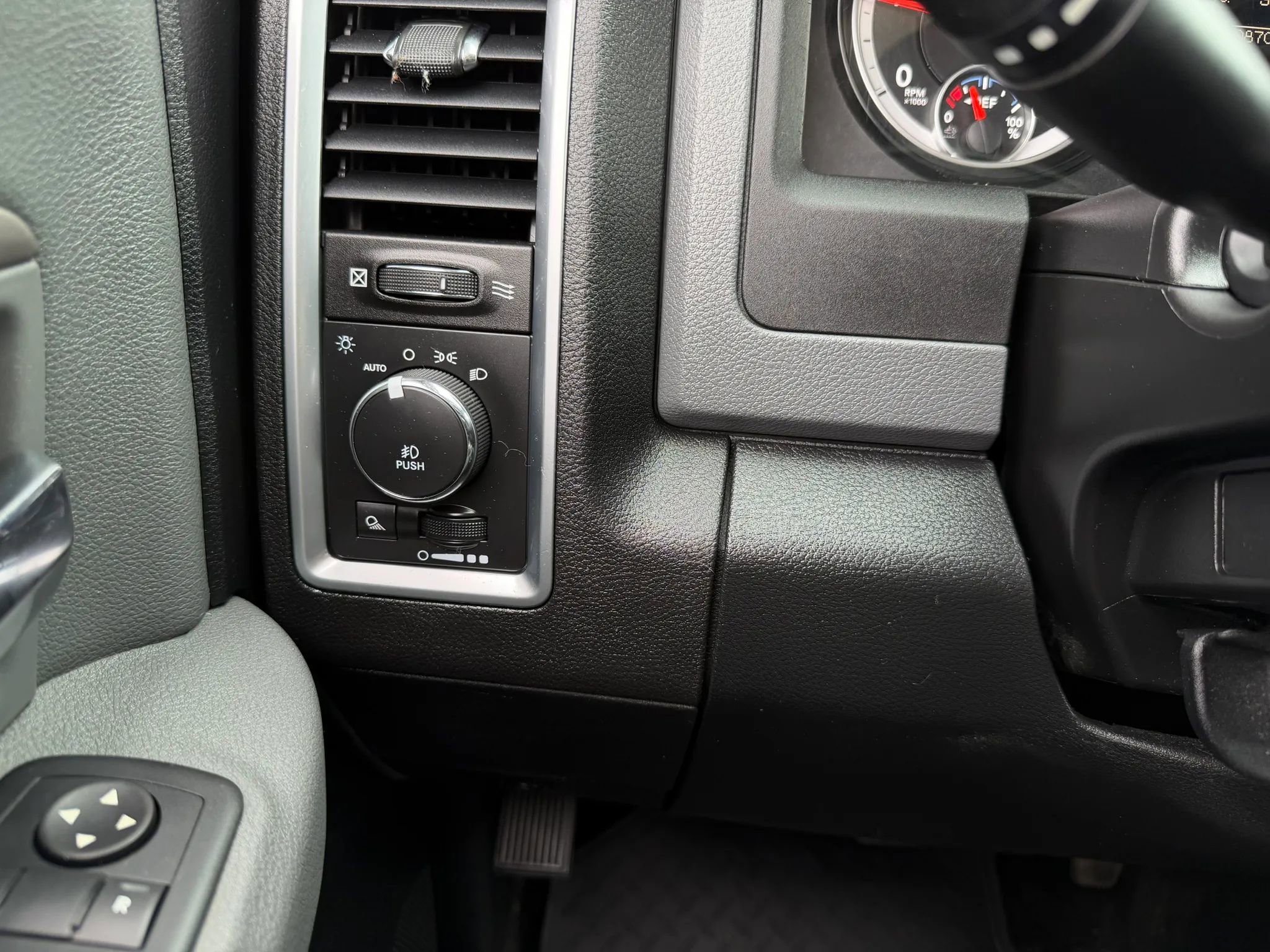 Used 2015 RAM 1500 Big Horn AWD/4WD image 27