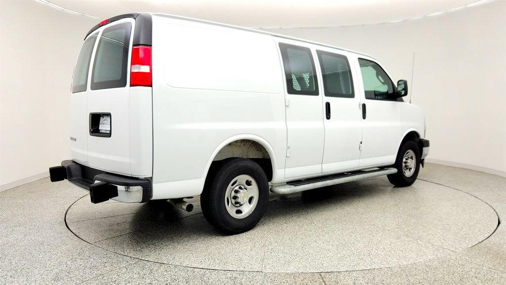 Used 2025 Chevrolet Express 2500 w/ Driver Convenience Package RWD image 5