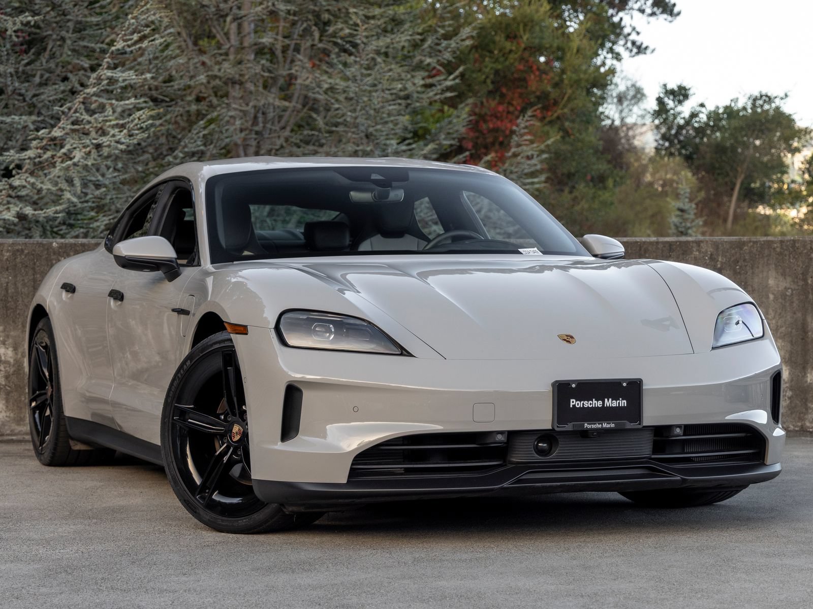 Certified 2025 Porsche Taycan AWD/4WD image 6