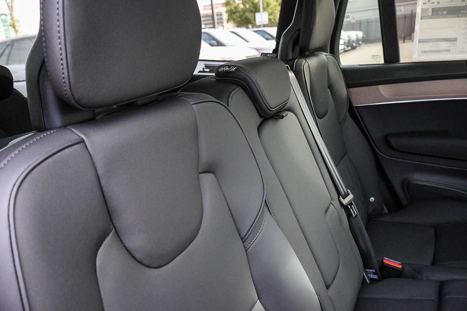 New 2027 Volvo XC90 B6 Plus AWD/4WD image 19