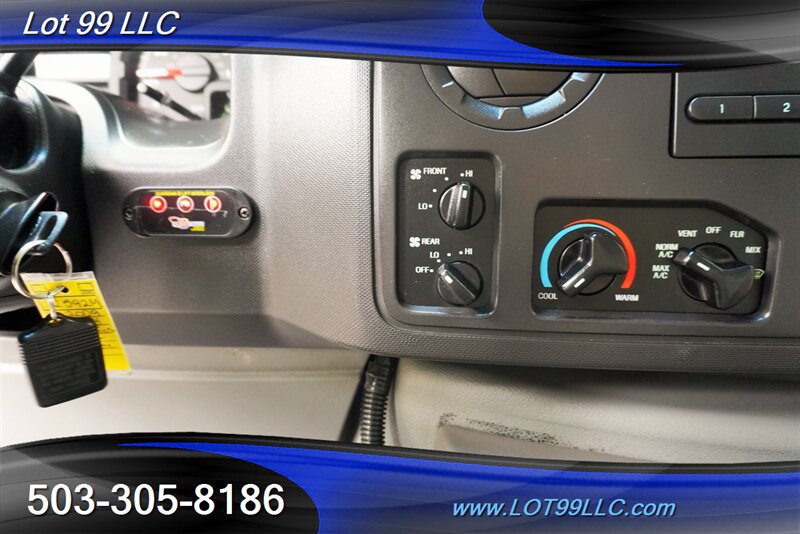 Used 2009 Ford E-250 and Econoline 250 Extended RWD image 22