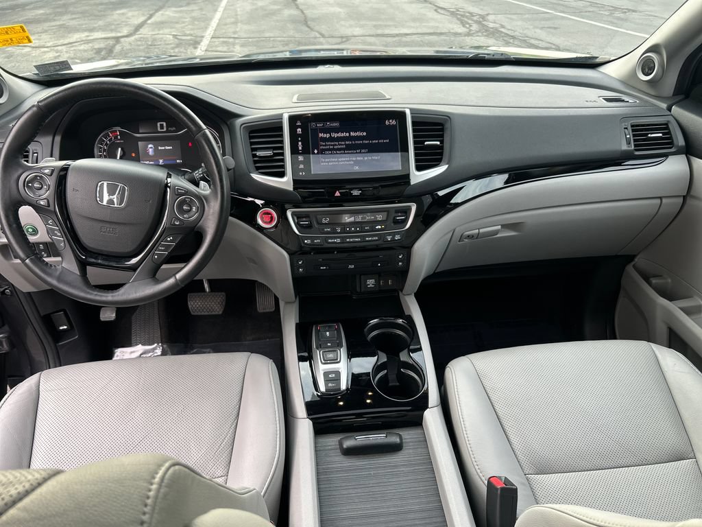 Used 2017 Honda Pilot Elite image 20