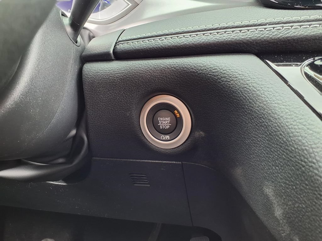New 2026 Chrysler Pacifica Select w/ S Appearance Package FWD image 8