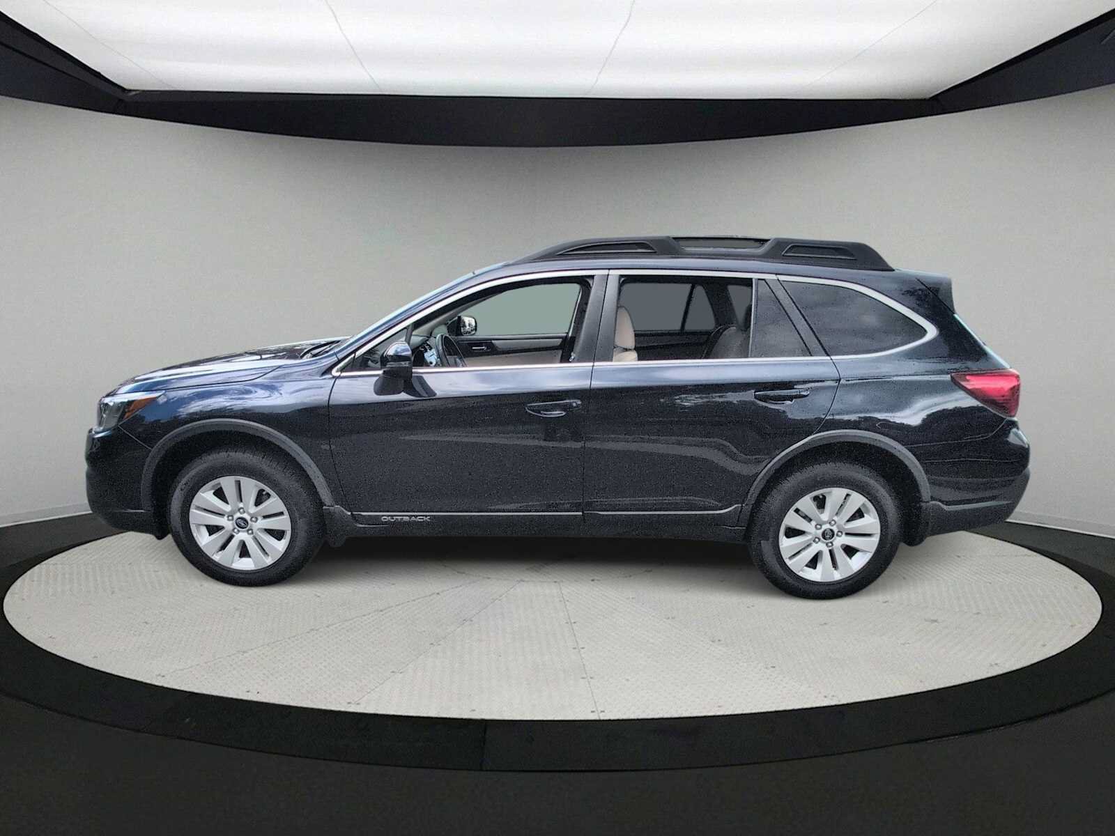 Used 2018 Subaru Outback 2.5i Premium AWD/4WD image 5