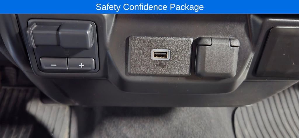 Used 2023 Chevrolet Silverado 2500 Custom w/ Custom Value Package image 7