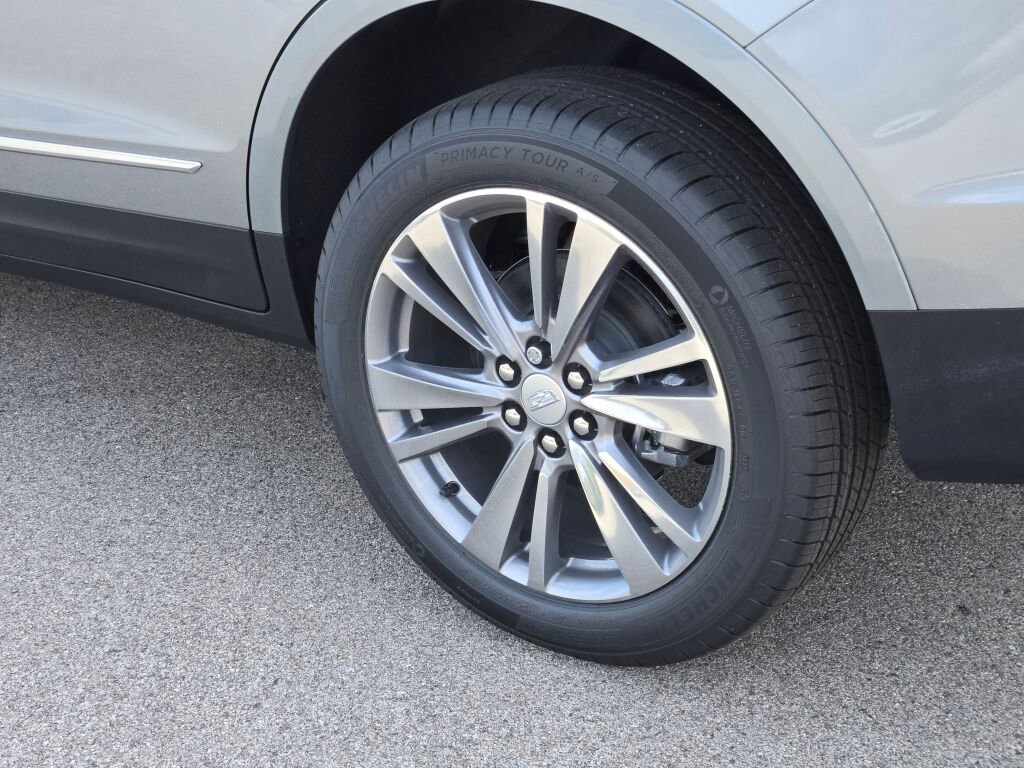 New 2025 Cadillac XT5 Premium Luxury w/ LPO, Floor Liner Package image 18