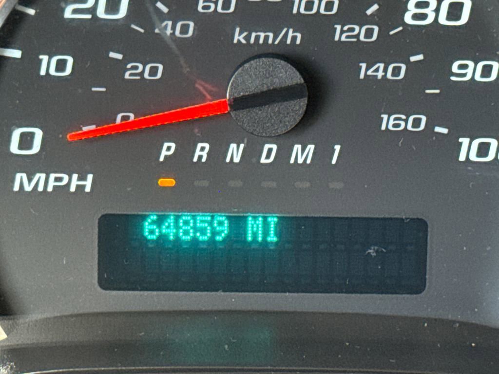 Used 2020 Chevrolet Express 3500 w/ Driver Convenience Package image 30