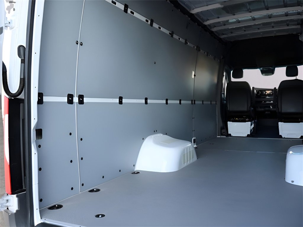 Used 2024 Mercedes-Benz Sprinter 3500 image 19