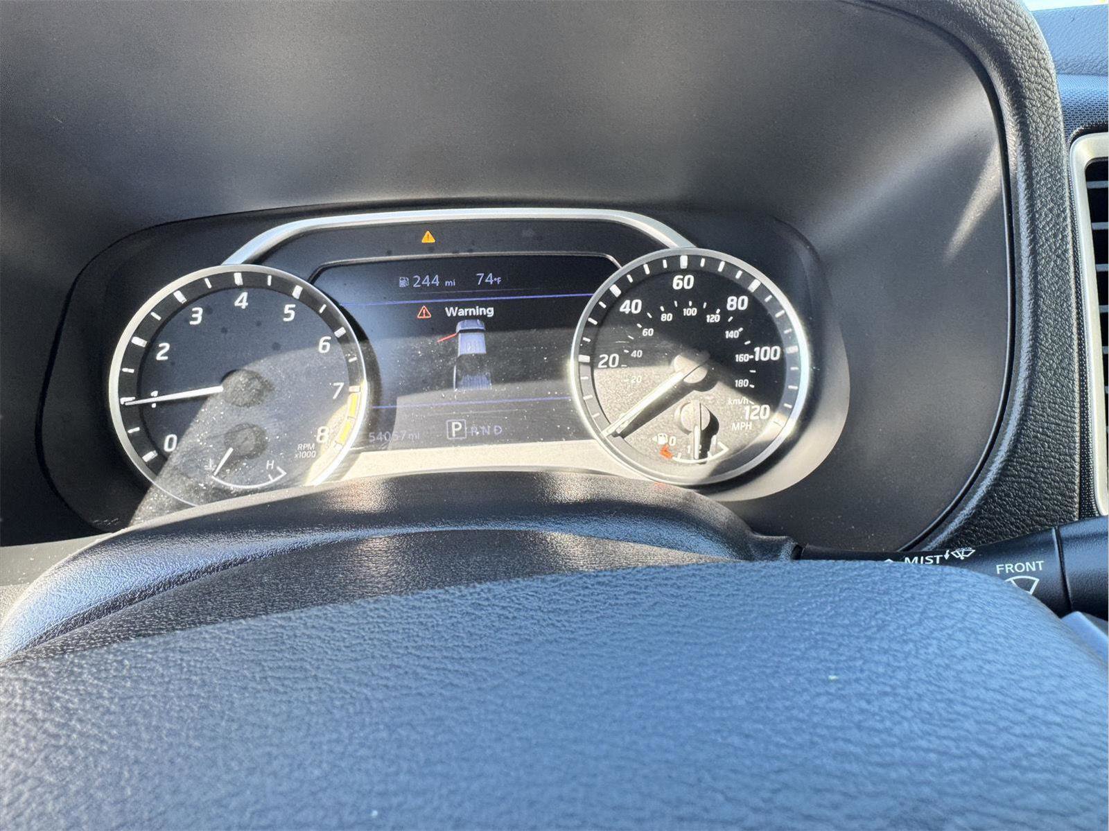 Used 2022 Nissan Frontier SV image 21