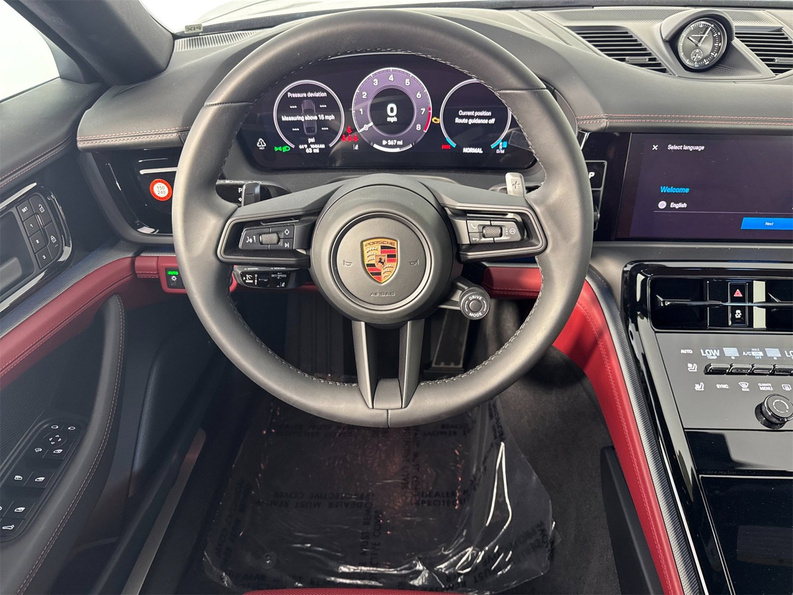 Certified 2025 Porsche Panamera image 16