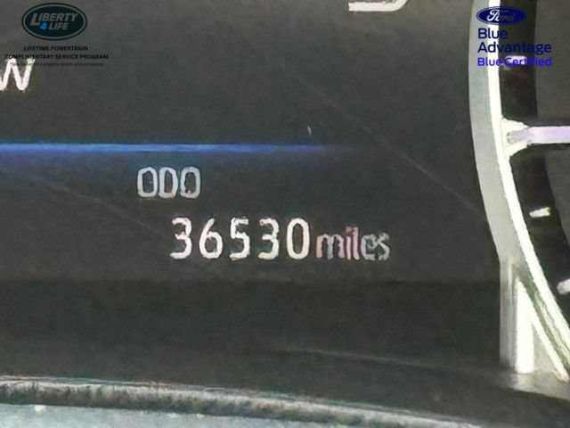 Used 2023 Toyota Highlander LE FWD image 31