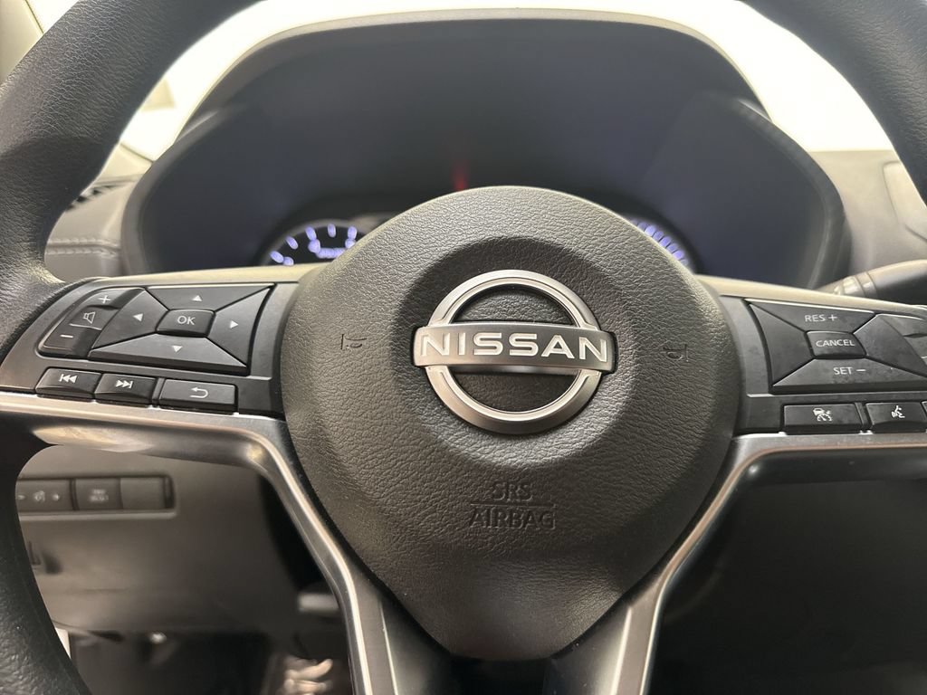 Used 2025 Nissan Sentra SV FWD image 19