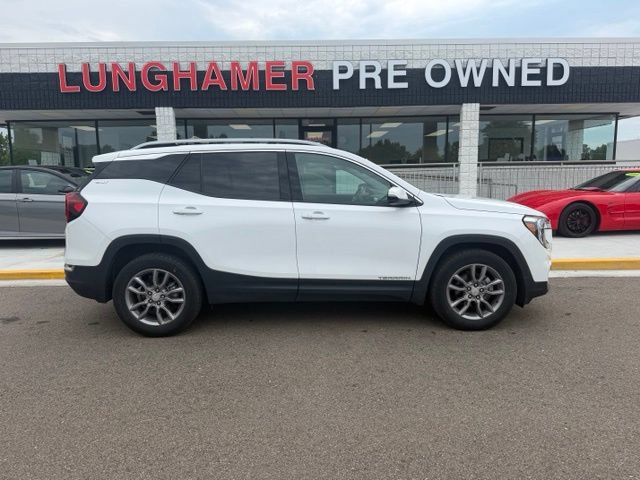 Used 2024 GMC Terrain SLT AWD/4WD image 5