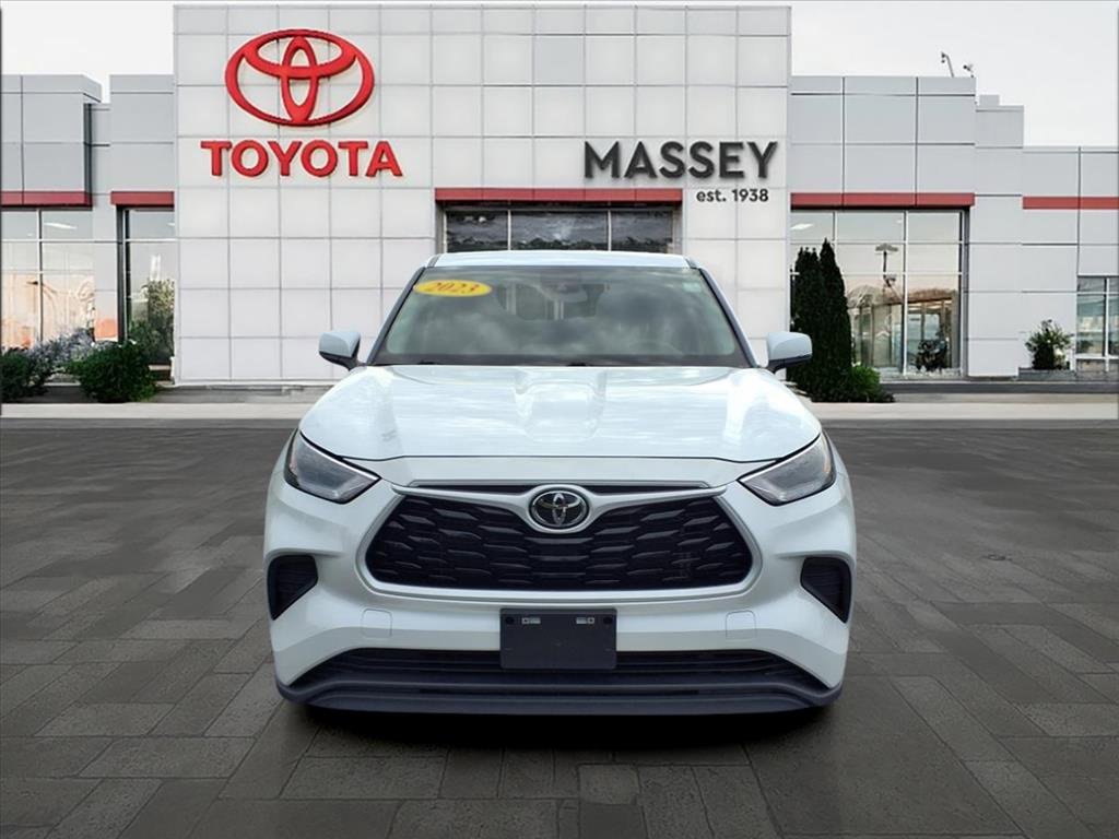Used 2023 Toyota Highlander L image 8