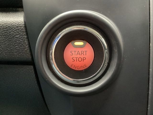 Used 2017 Nissan Titan S image 19