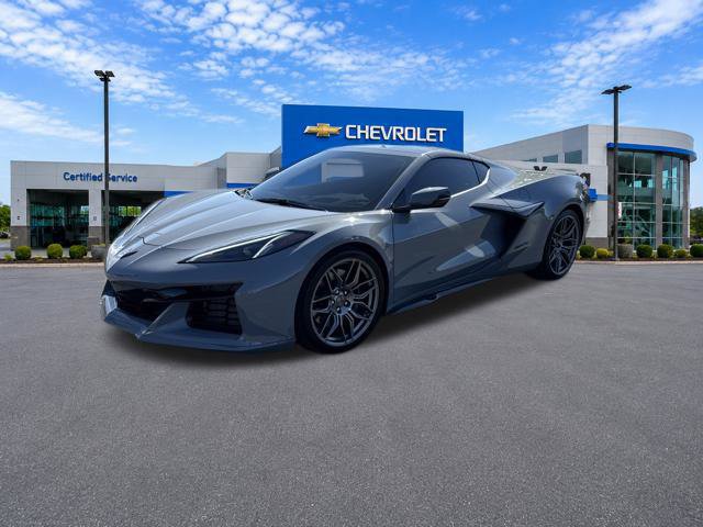 Used 2025 Chevrolet Corvette Z06 RWD image 3