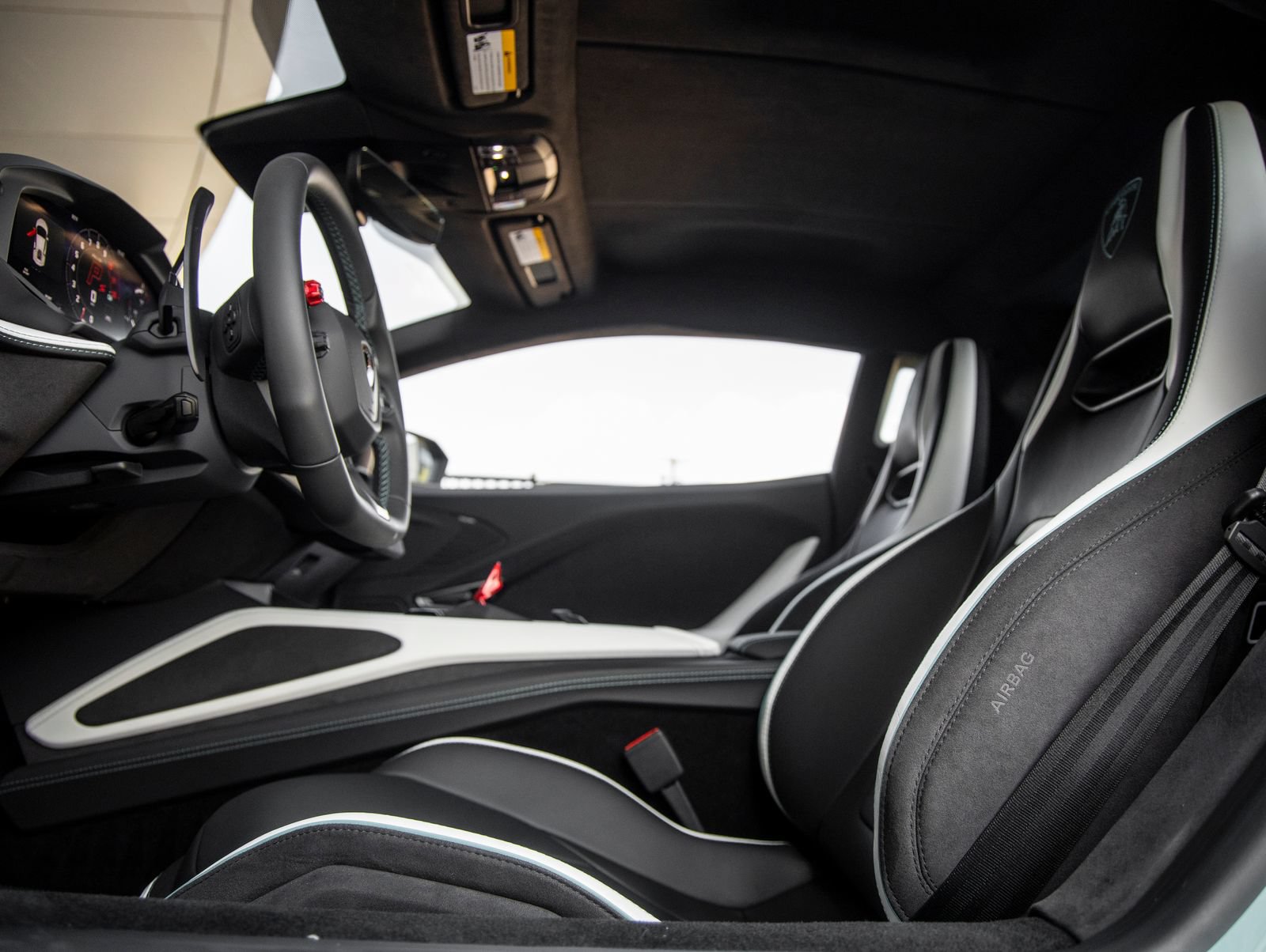Used 2026 Lamborghini Temerario AWD/4WD image 24