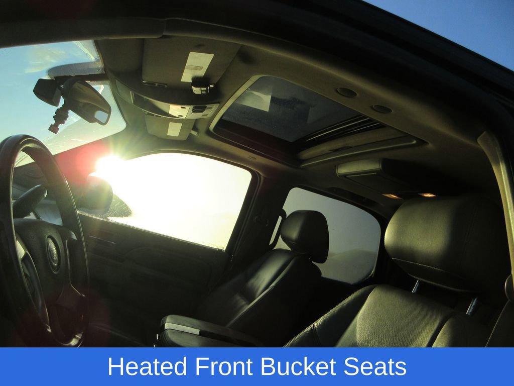 Used 2010 Cadillac Escalade Luxury image 7