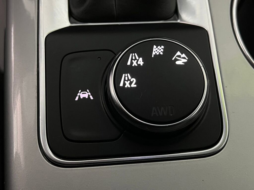 Used 2024 Chevrolet Blazer LT w/ Convenience Package image 15