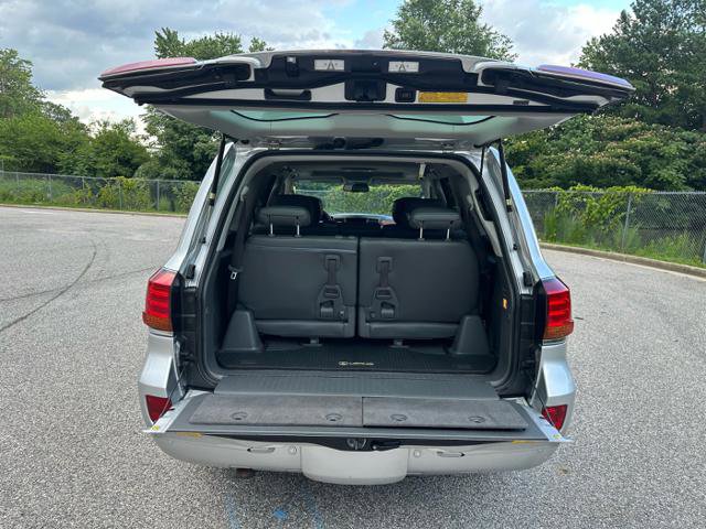 Used 2009 Lexus LX 570 4WD image 43