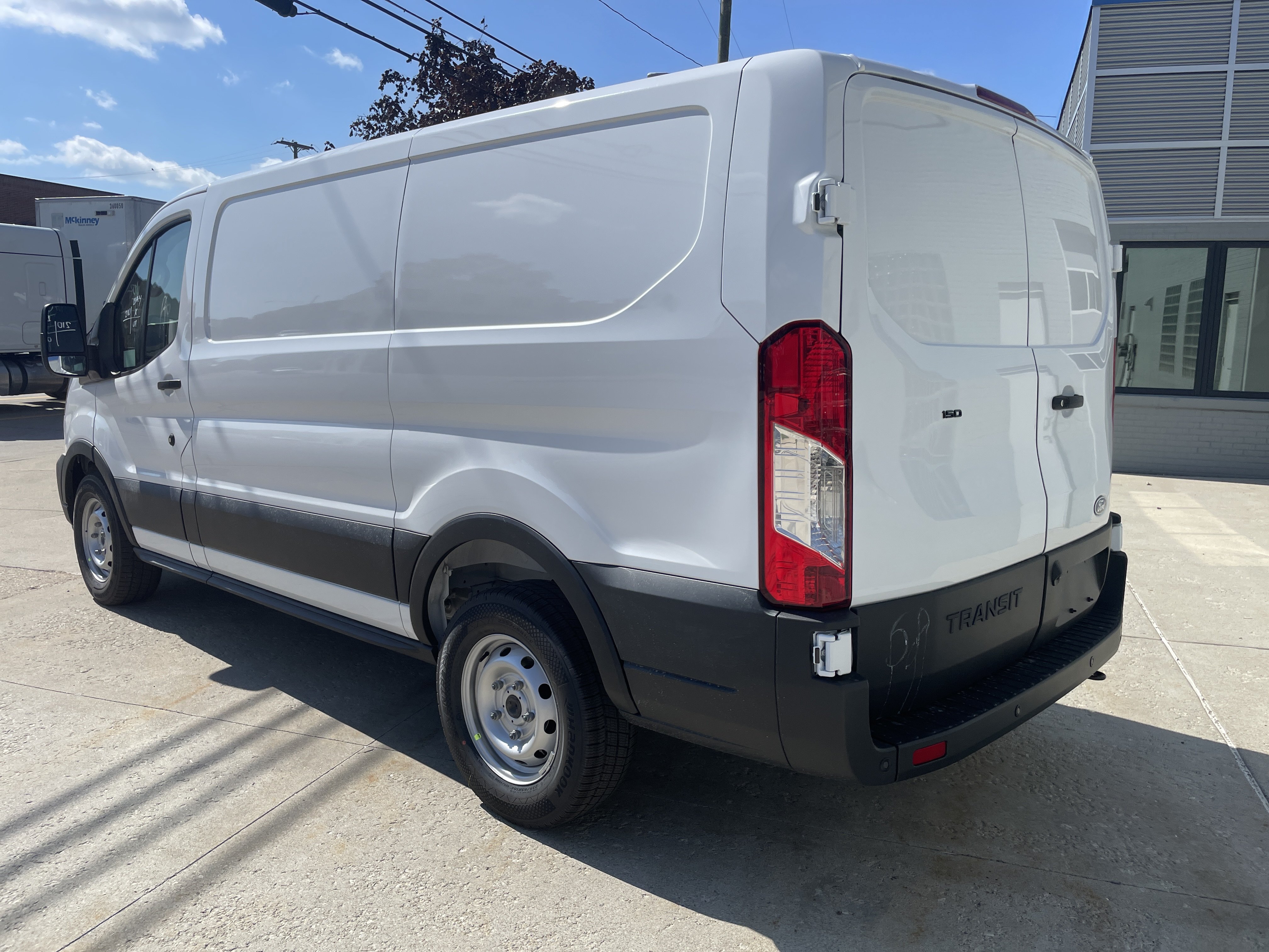 New 2027 Ford Transit 150 Low Roof w/ Load Area Protection Package RWD image 6